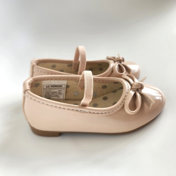 Toddler Girls Nude Pink Patent Ballet Flat Shoes with Bow & Strap, US 5/EU 21 - Picture 6 of 11